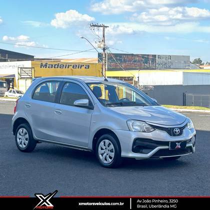 TOYOTA ETIOS 1.5 XS 16V FLEX 4P AUTOMÁTICO TOYOTA ETIOS 1.5 XS 16V FLEX 4P AUTOMÁTICO